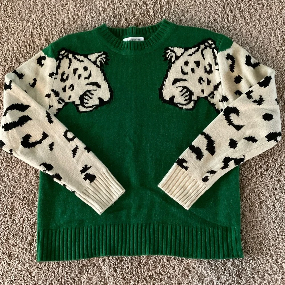 Angashion Leopard Crewneck Sweater, Women’s Sz L - Picture 6 of 8